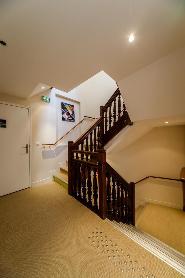 Logis Hotel - Le Petit Bellon Senlis  Kültér fotó