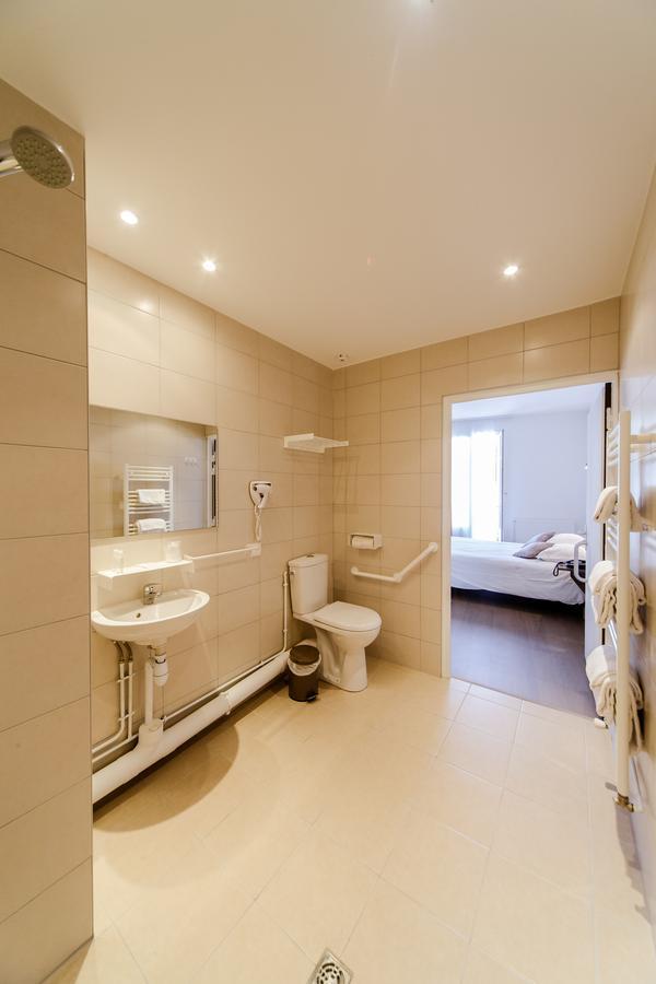 Logis Hotel - Le Petit Bellon Senlis  Kültér fotó