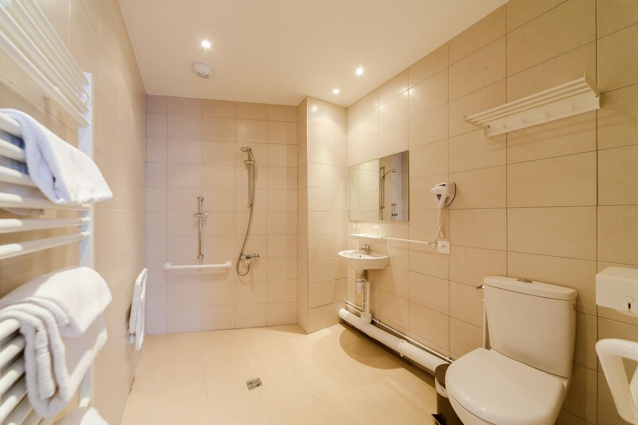 Logis Hotel - Le Petit Bellon Senlis  Kültér fotó