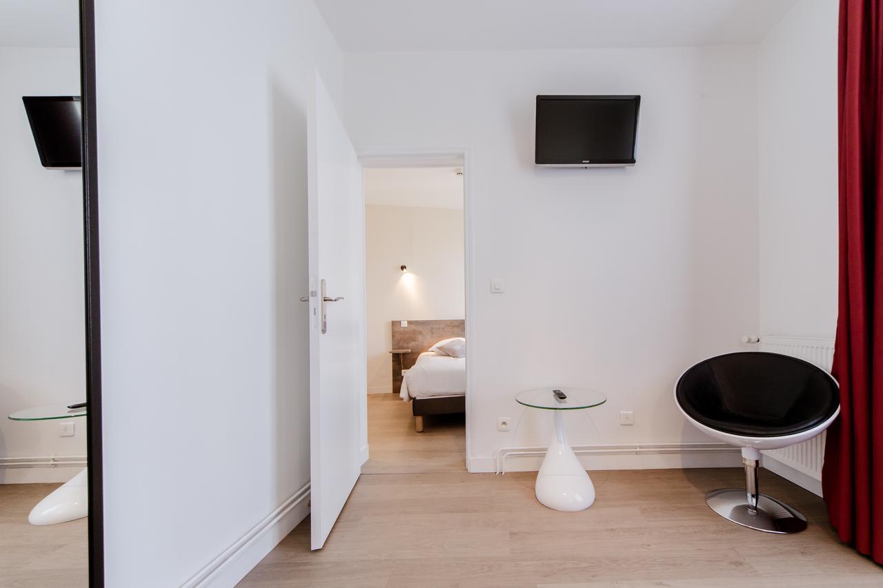 Logis Hotel - Le Petit Bellon Senlis  Kültér fotó