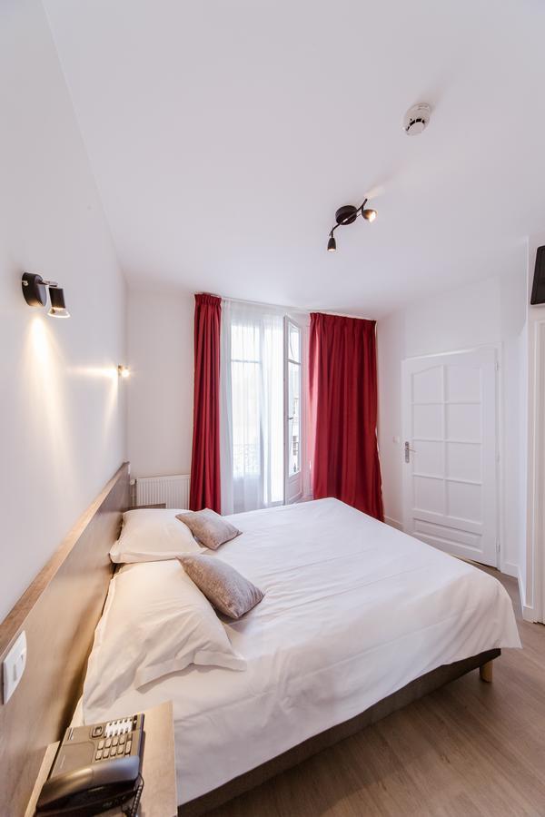 Logis Hotel - Le Petit Bellon Senlis  Kültér fotó