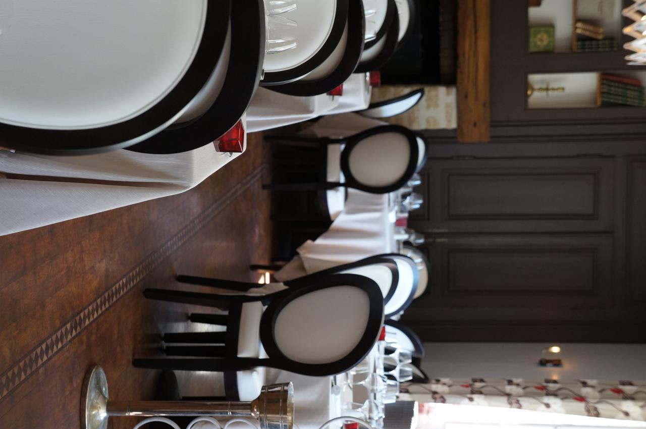 Logis Hotel - Le Petit Bellon Senlis  Kültér fotó