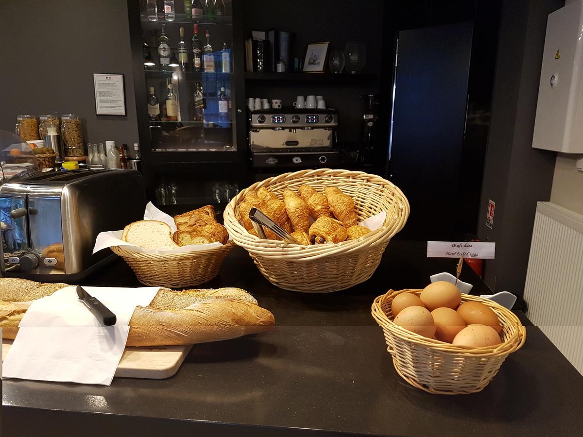 Logis Hotel - Le Petit Bellon Senlis  Kültér fotó